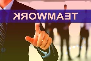 本届展会现场MediaTek还展示了智能车载联网平台和NB—IoT芯片平台